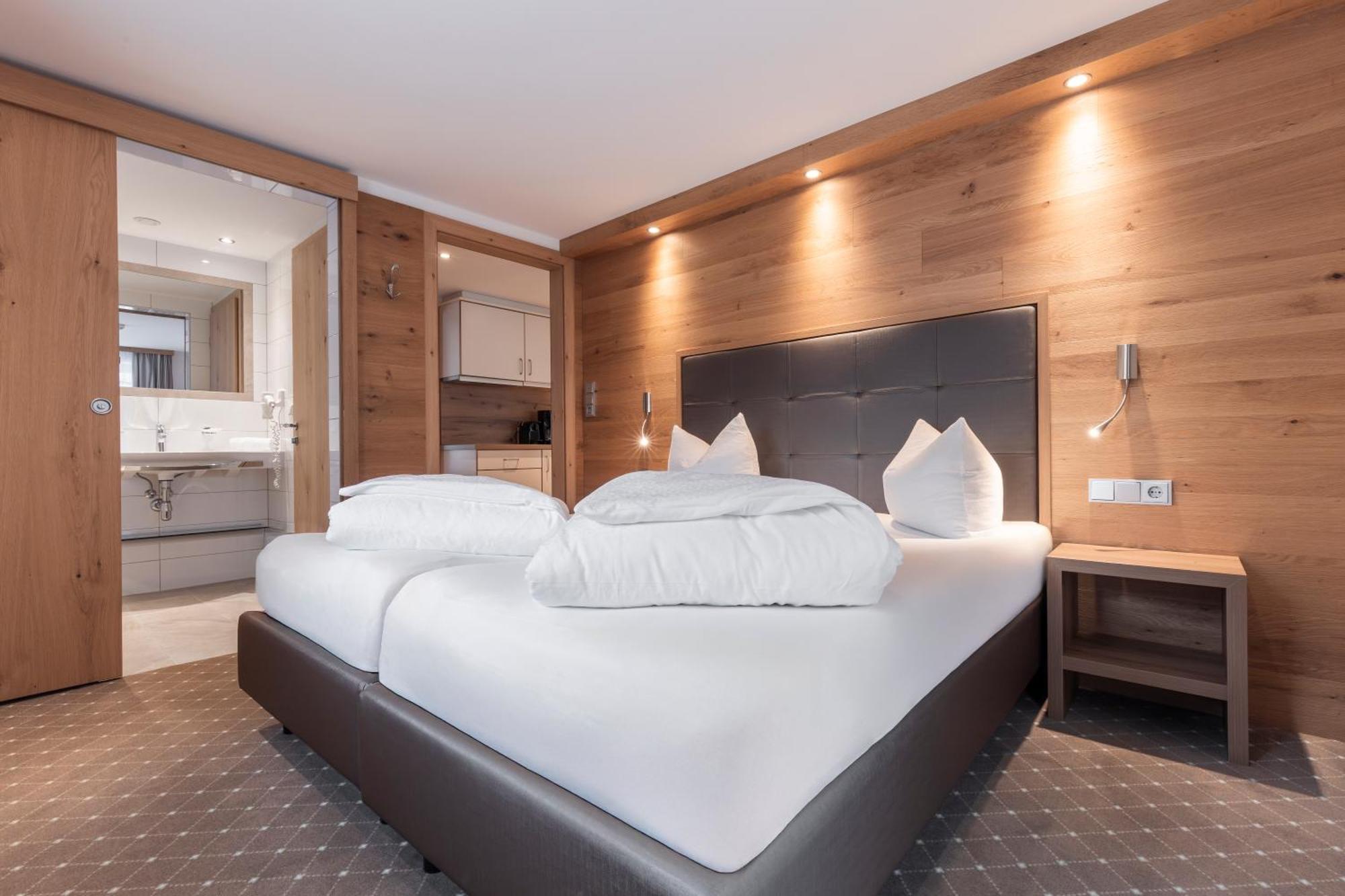 Schmid Rooms & Apartments Ischgl Exterior photo