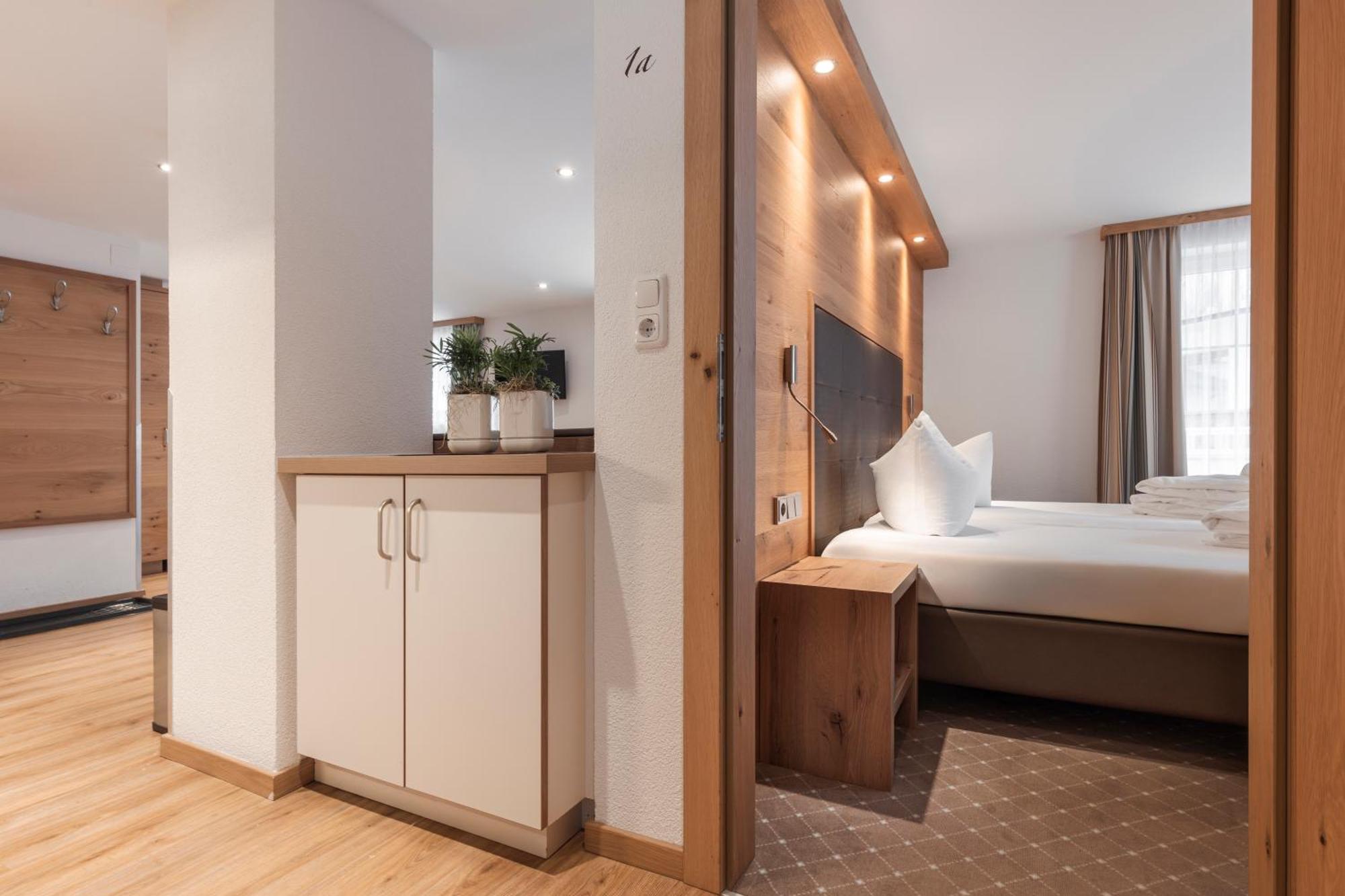 Schmid Rooms & Apartments Ischgl Exterior photo